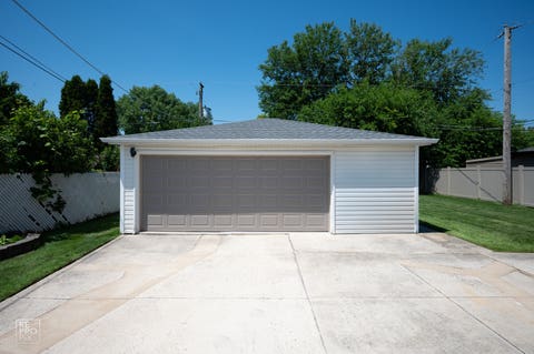 Tiny photo for 9132 Meade Avenue, Oak Lawn, IL 60453 (MLS # 12718507)