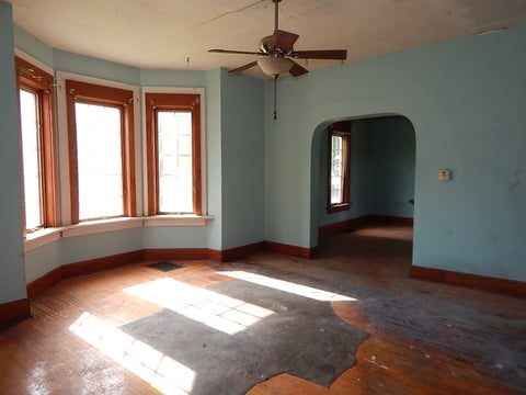 Tiny photo for 628 W 14th Street, Davenport, IA 52803 (MLS # 12685951)