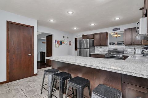 Tiny photo for 24556 W Lancelot Lane, Shorewood, IL 60404 (MLS # 12516451)