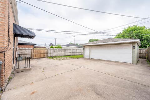 Tiny photo for 12927 S Saginaw Avenue, Chicago, IL 60633 (MLS # 12688828)