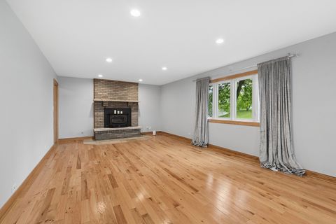 Tiny photo for 8850 W 98th Place, Palos Hills, IL 60465 (MLS # 12689397)