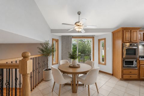 Tiny photo for 8850 W 98th Place, Palos Hills, IL 60465 (MLS # 12689397)
