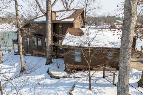 Tiny photo for 396 Lake Indian Hills Circle, Carbondale, IL 62902 (MLS # 100000166)