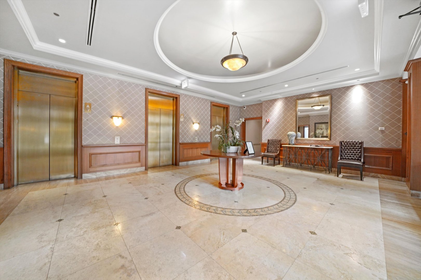 1322 S PRAIRIE Avenue 903