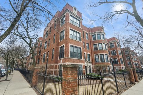 Tiny photo for 945 W Gordon Terrace #GW, Chicago, IL 60613 (MLS # 12581193)