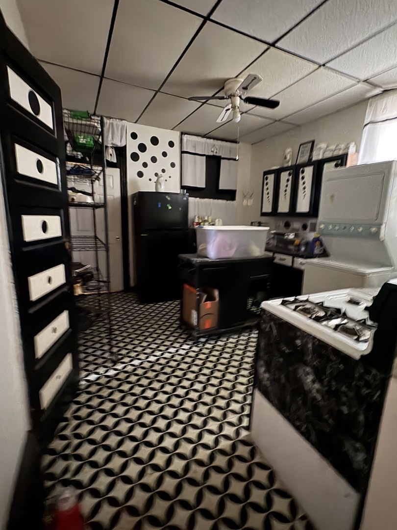 5245 S Racine Avenue