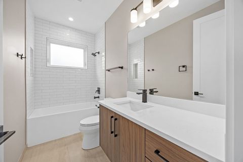 Tiny photo for 3633 S Emerald Avenue, Chicago, IL 60609 (MLS # 12608977)