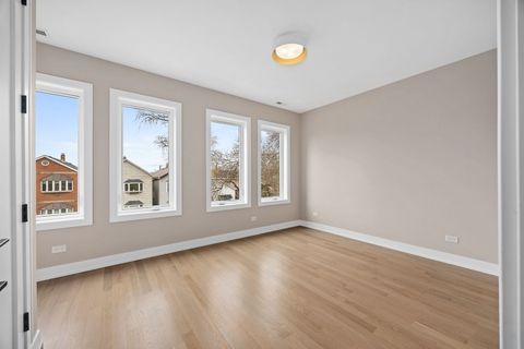 Tiny photo for 3633 S Emerald Avenue, Chicago, IL 60609 (MLS # 12608977)