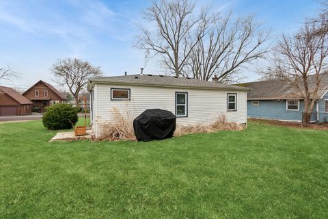 Tiny photo for 2016 Sunnyside Beach Drive, Johnsburg, IL 60051 (MLS # 12608188)