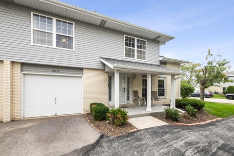 Photo of 17037 East Circle Drive #17037, Tinley Park, IL 60477 (MLS # 12723015)