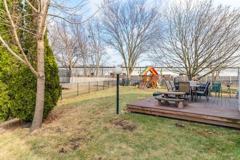 Tiny photo for 3612 W Drake Court, McHenry, IL 60050 (MLS # 12543209)