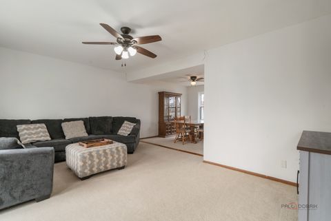 Tiny photo for 3612 W Drake Court, McHenry, IL 60050 (MLS # 12543209)