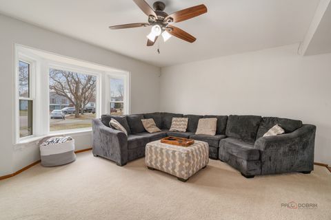 Tiny photo for 3612 W Drake Court, McHenry, IL 60050 (MLS # 12543209)