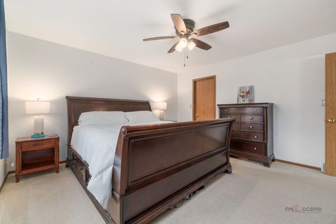 Tiny photo for 3612 W Drake Court, McHenry, IL 60050 (MLS # 12543209)