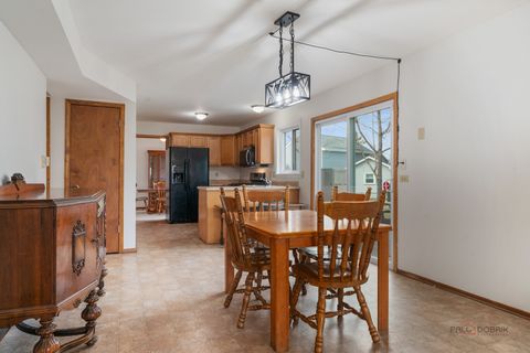 Tiny photo for 3612 W Drake Court, McHenry, IL 60050 (MLS # 12543209)