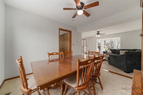 Tiny photo for 3612 W Drake Court, McHenry, IL 60050 (MLS # 12543209)