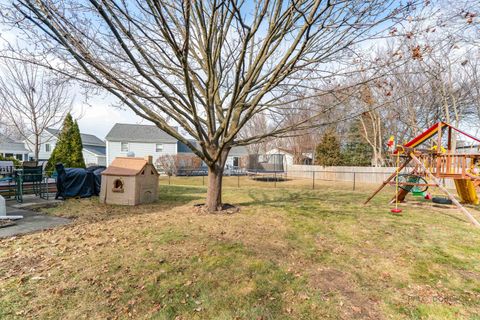 Tiny photo for 3612 W Drake Court, McHenry, IL 60050 (MLS # 12543209)