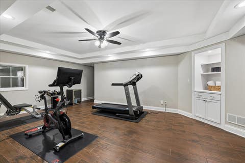 Tiny photo for 10 Bordeaux Court, Oakwood Hills, IL 60013 (MLS # 12676561)