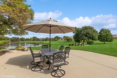 Tiny photo for 10 Bordeaux Court, Oakwood Hills, IL 60013 (MLS # 12676561)