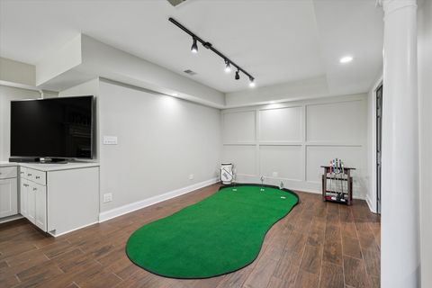 Tiny photo for 10 Bordeaux Court, Oakwood Hills, IL 60013 (MLS # 12676561)