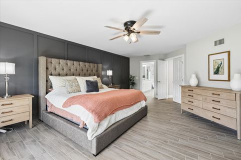 Tiny photo for 10 Bordeaux Court, Oakwood Hills, IL 60013 (MLS # 12676561)