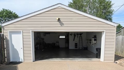 Tiny photo for 606 14th Place, Camanche, IA 52730 (MLS # 12631481)