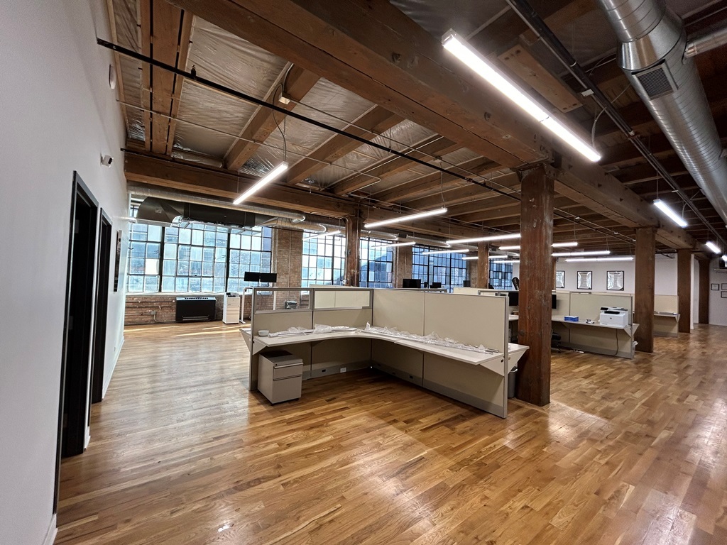 4348 W Lake Street 205