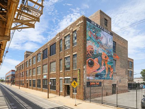 4348 W Lake Street 205 Chicago IL 60624