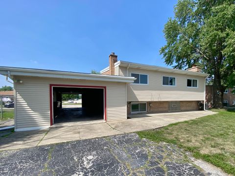 Tiny photo for 503 Marie Drive, South Holland, IL 60473 (MLS # 12428405)