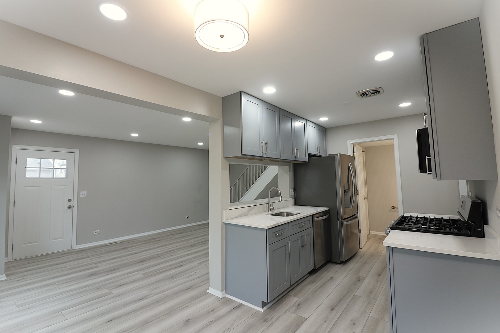 360 Farmingdale Circle