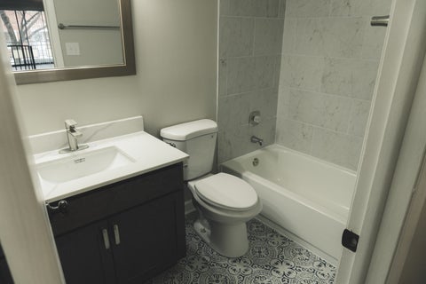 Tiny photo for 6034 N WOLCOTT Avenue #1W, Chicago, IL 60660 (MLS # 12669162)
