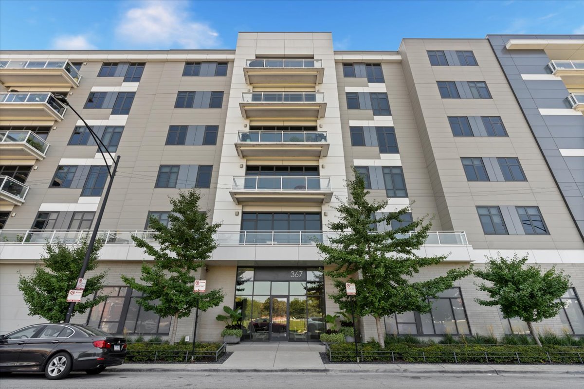 367 W Locust Street 506