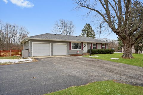 Tiny photo for 84 E Rickard Drive, Oswego, IL 60543 (MLS # 12535941)