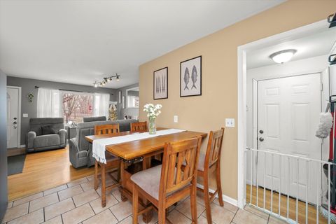 Tiny photo for 84 E Rickard Drive, Oswego, IL 60543 (MLS # 12535941)