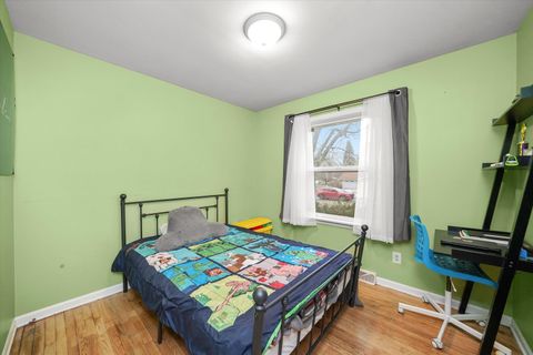 Tiny photo for 84 E Rickard Drive, Oswego, IL 60543 (MLS # 12535941)