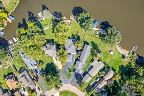 Tiny photo for 24 Holiday Drive, Lake Holiday, IL 60552 (MLS # 12776542)
