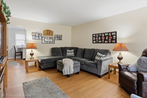 Tiny photo for 14439 Lawndale Avenue, Midlothian, IL 60445 (MLS # 12593847)