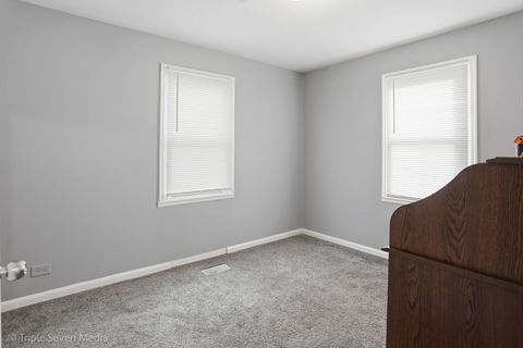 Tiny photo for 14439 Lawndale Avenue, Midlothian, IL 60445 (MLS # 12593847)