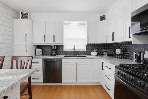 Tiny photo for 14439 Lawndale Avenue, Midlothian, IL 60445 (MLS # 12593847)