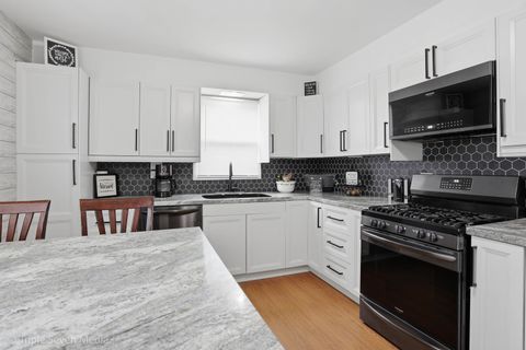 Tiny photo for 14439 Lawndale Avenue, Midlothian, IL 60445 (MLS # 12593847)