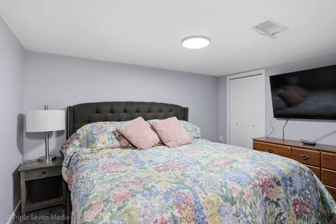 Tiny photo for 14439 Lawndale Avenue, Midlothian, IL 60445 (MLS # 12593847)