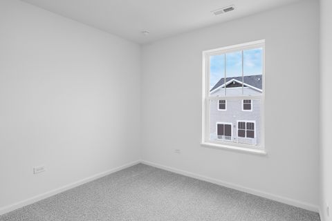 Tiny photo for 433 Red Oak Circle, Volo, IL 60020 (MLS # 12626560)