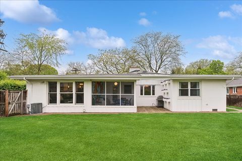 Tiny photo for 912 Hunter Road, Wilmette, IL 60091 (MLS # 12616095)