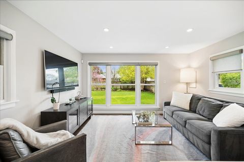 Tiny photo for 912 Hunter Road, Wilmette, IL 60091 (MLS # 12616095)