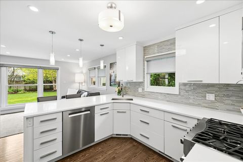 Tiny photo for 912 Hunter Road, Wilmette, IL 60091 (MLS # 12616095)