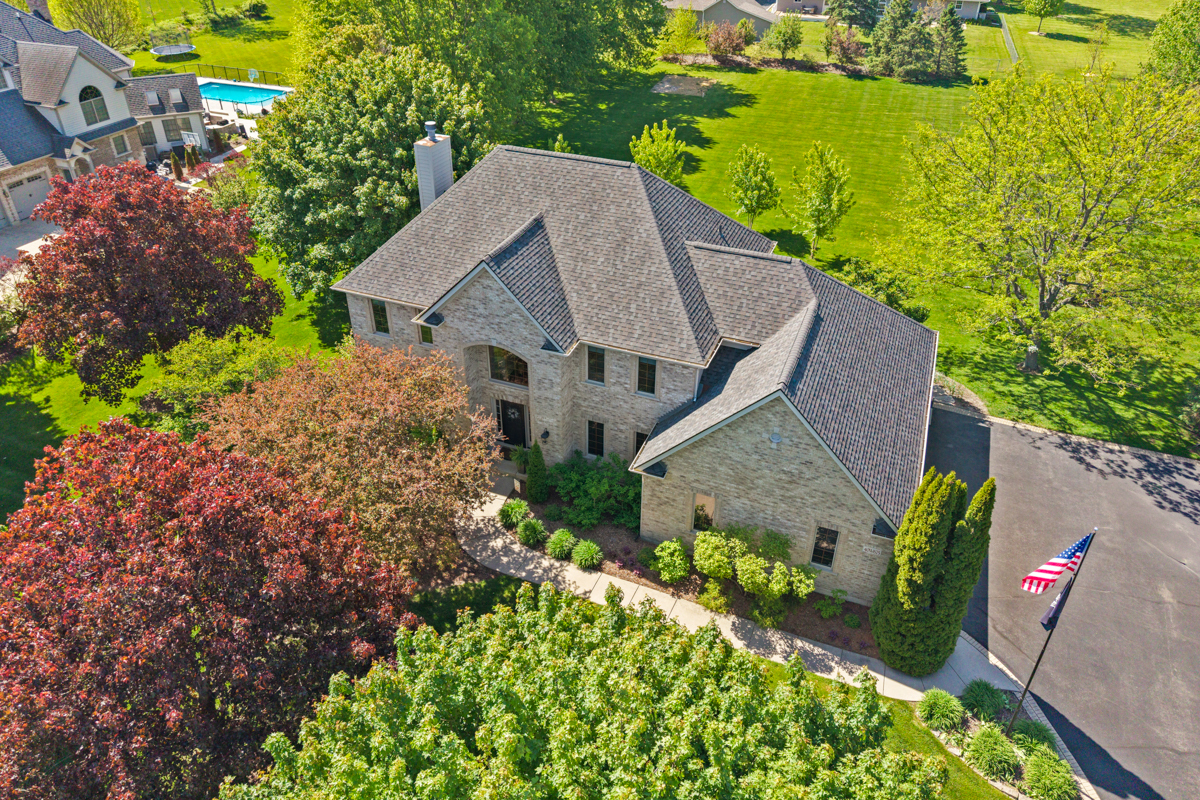 40W675 Stonebriar Lane