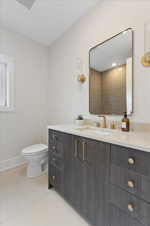 Tiny photo for 2405 W Sunnyside Avenue #2S, Chicago, IL 60625 (MLS # 12468603)