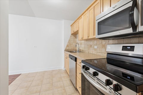 Tiny photo for 4250 N Marine Drive #531, Chicago, IL 60613 (MLS # 12736913)