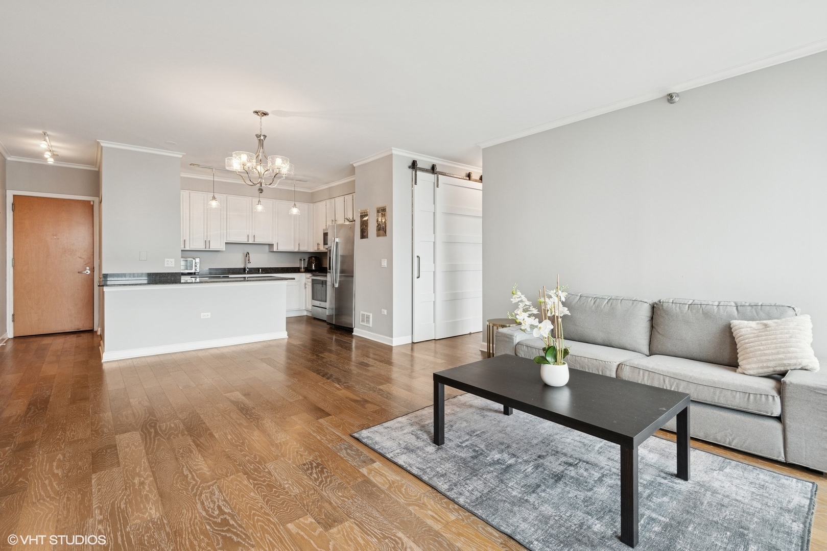 421 W Huron Street 1503