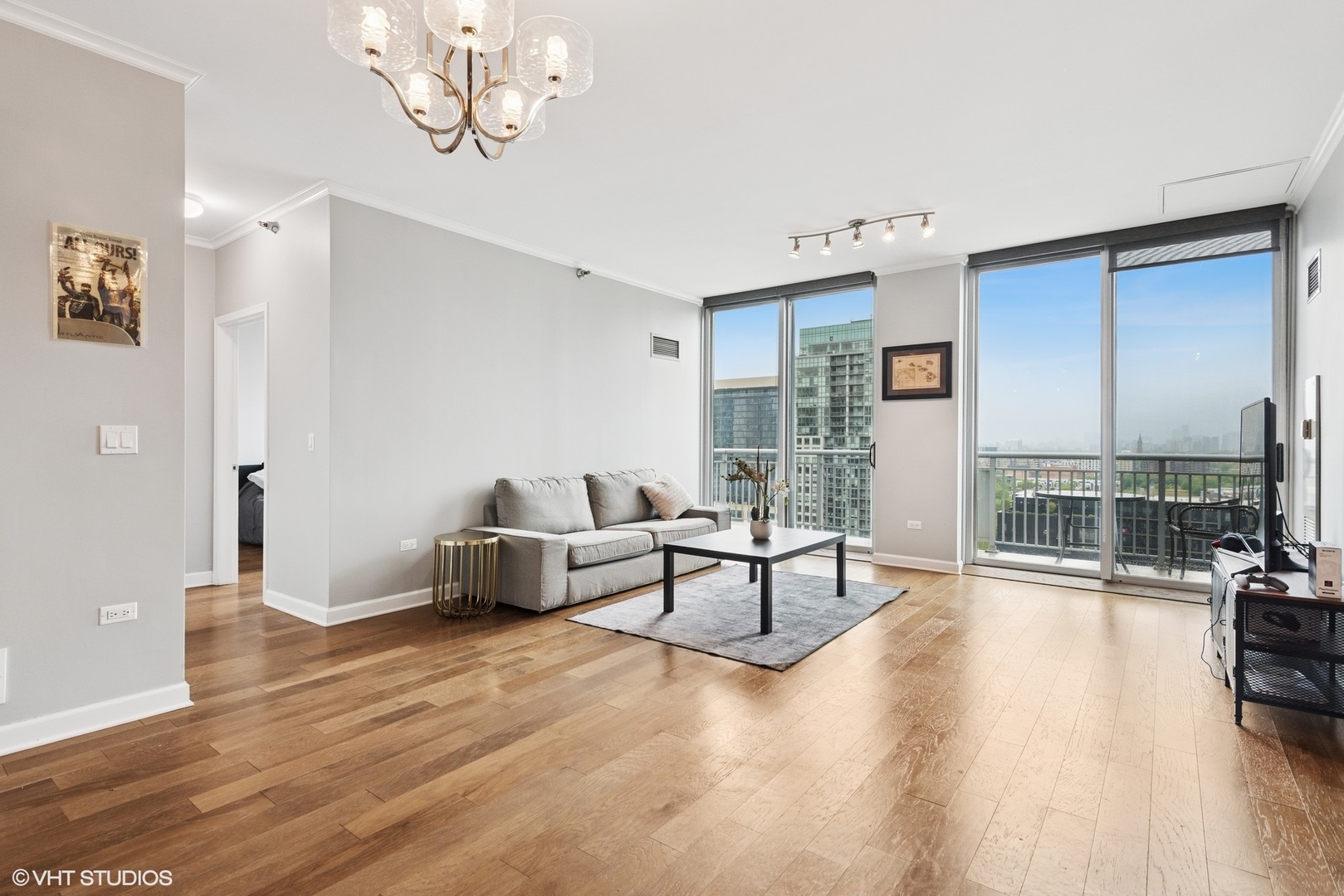 421 W Huron Street 1503